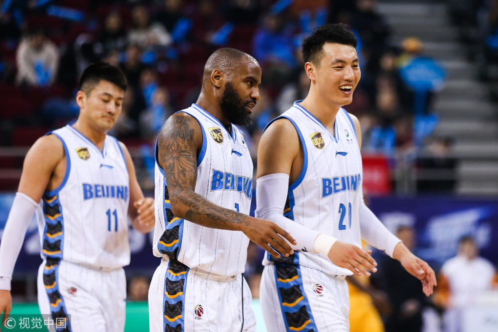 战绩领先球队蝉联榜首，稳步迈向胜利之路(国足05惨败泰国)