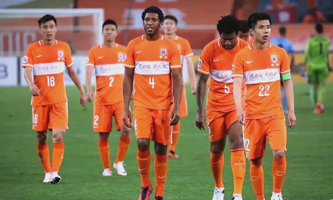 包含鲁能反弹势头强劲,成功逆转击败劲旅斩获胜利的词条 包含鲁能反弹势头强劲,成功逆转击败劲旅斩获胜利的词条